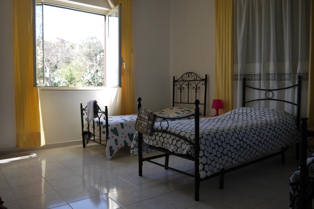 Casa Vacanze Laura Villa Caltanissetta Cameră foto
